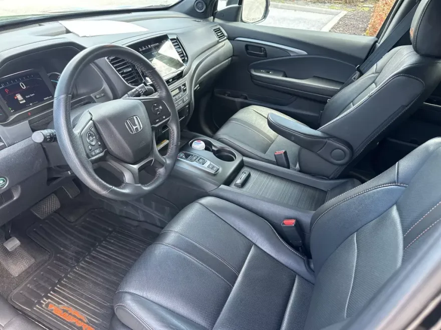 2022 Honda Pilot TrailSport photo 1