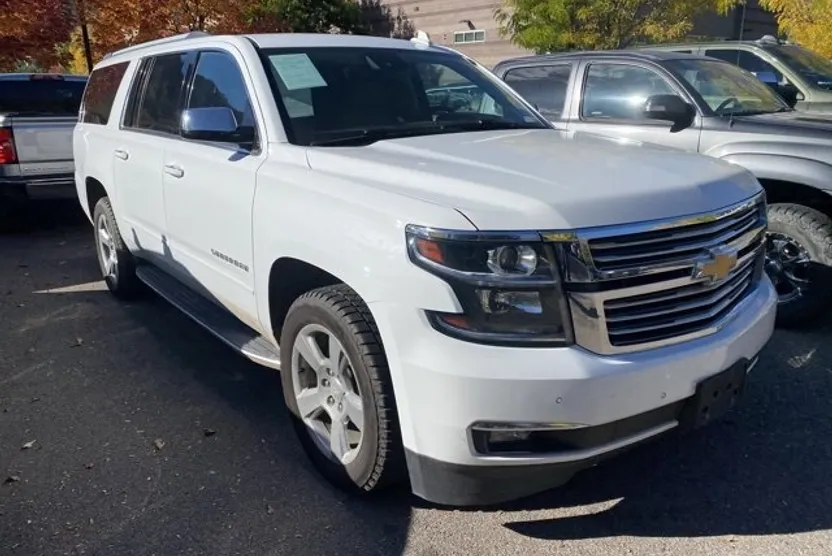 2020 Chevrolet Suburban Premier photo 1