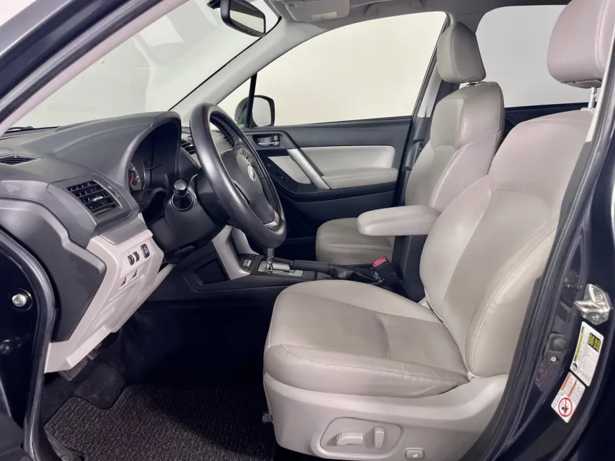 2014 Subaru Forester 2.5i Limited photo 1