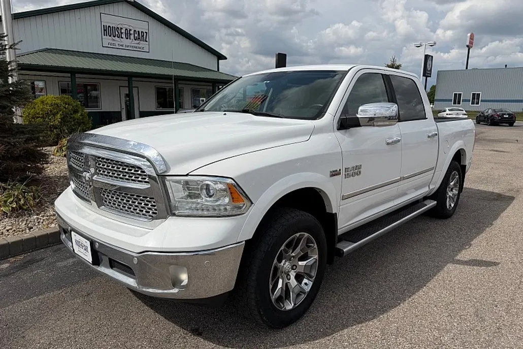 2017 Ram 1500 Laramie photo 1