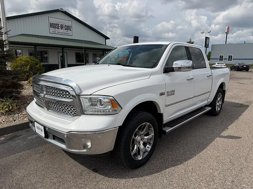2017 Ram 1500 Laramie photo 1
