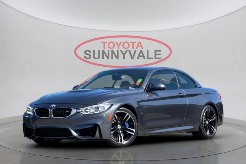 2015 Bmw M4 Convertible photo 1