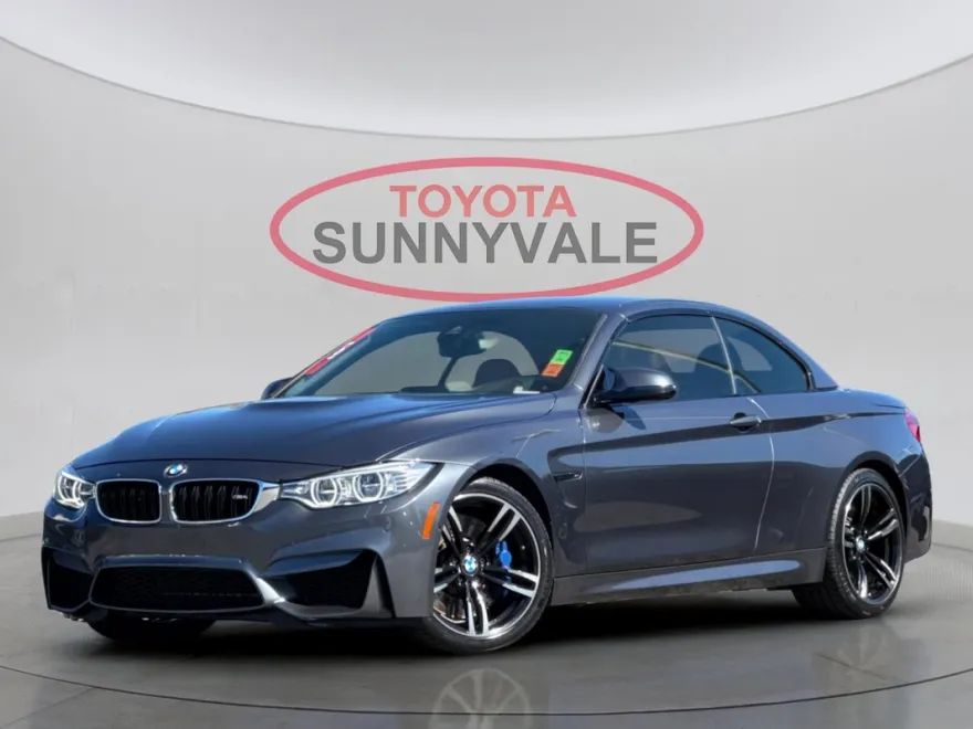 2015 Bmw M4 Convertible photo 1