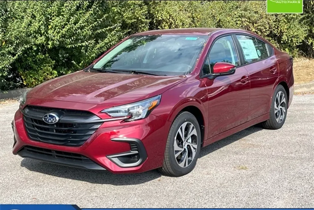 2025 Subaru Legacy Premium photo 1