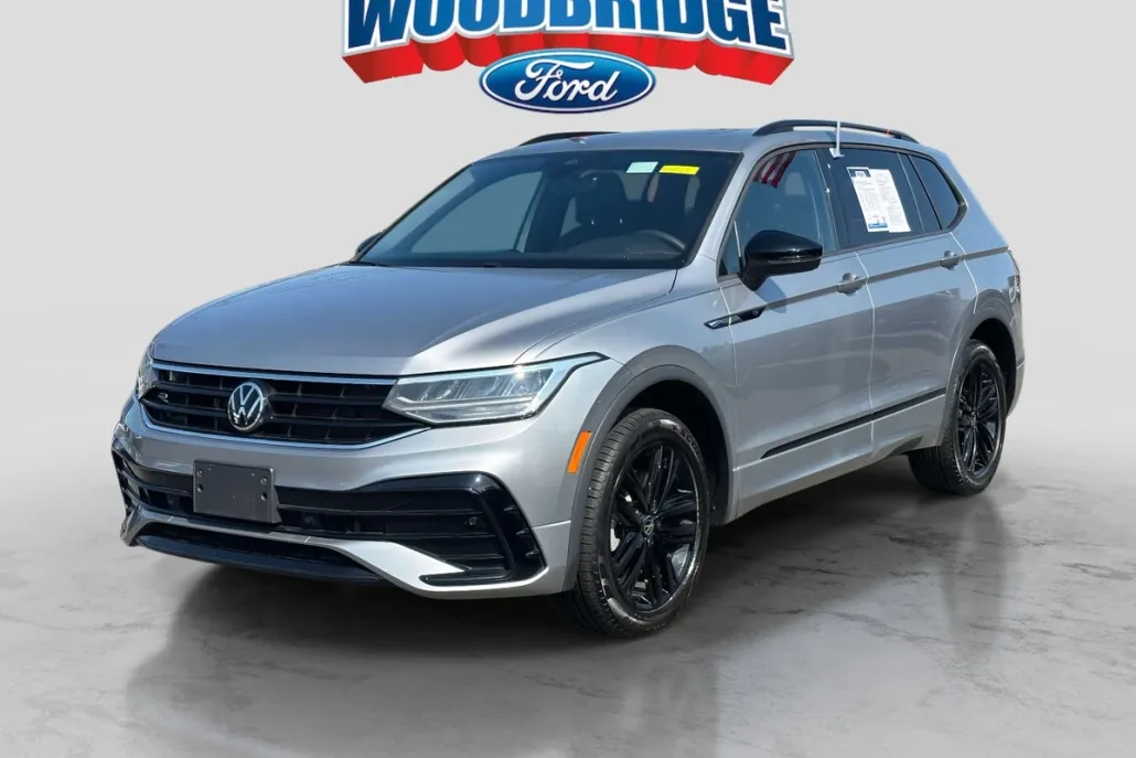 2022 Volkswagen Tiguan SE R-Line Black photo 1
