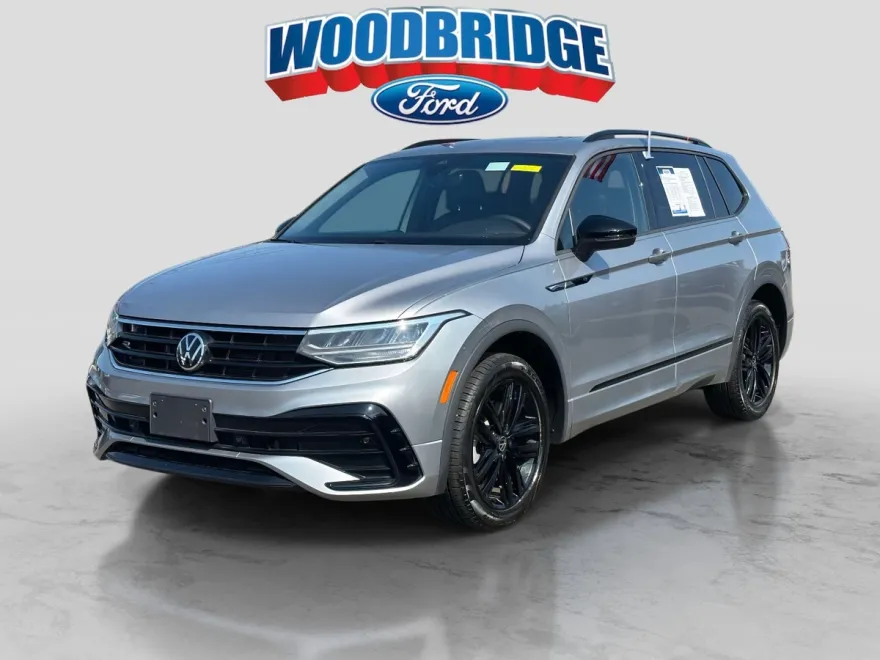2022 Volkswagen Tiguan SE R-Line Black photo 1
