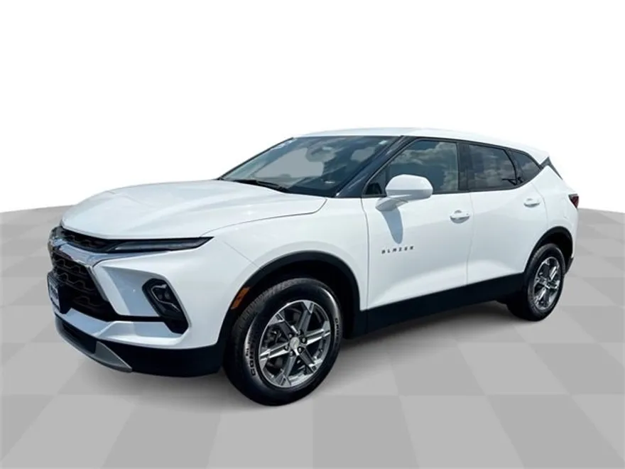 2025 Chevrolet Blazer 2LT photo 1