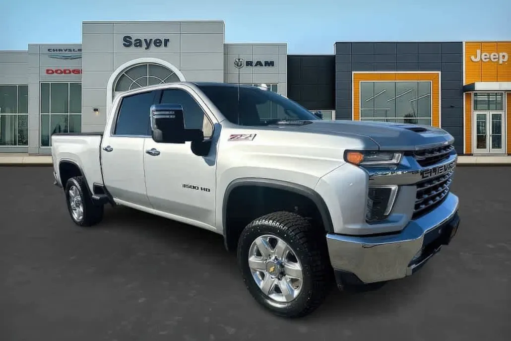2022 Chevrolet Silverado 3500HD LTZ photo 1