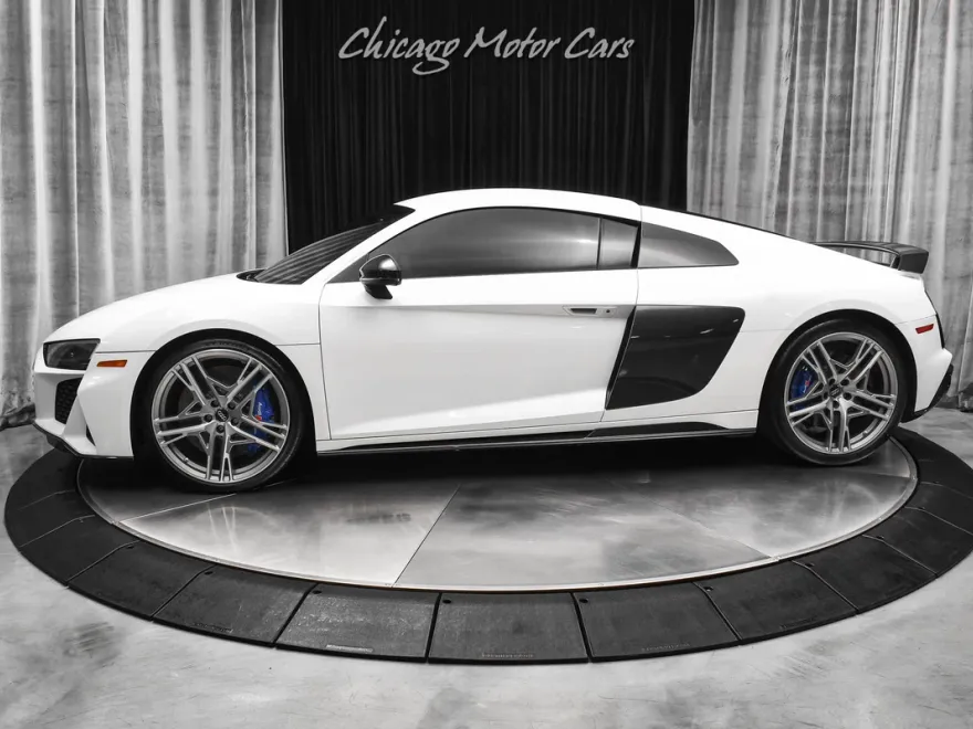 2021 Audi R8 5.2 V10 Performance Coupe Quattro photo 1