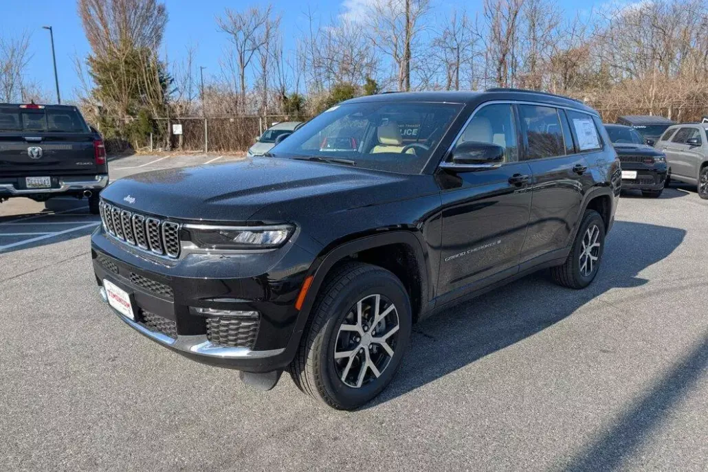 2025 Jeep Grand Cherokee L photo 1