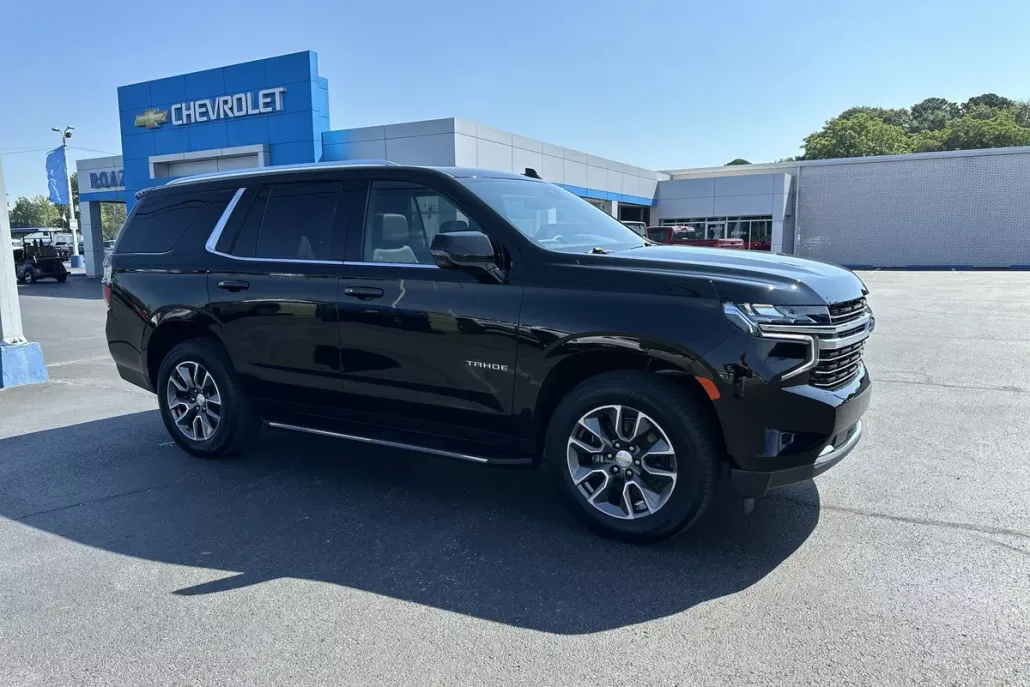 2023 Chevrolet Tahoe LT photo 1