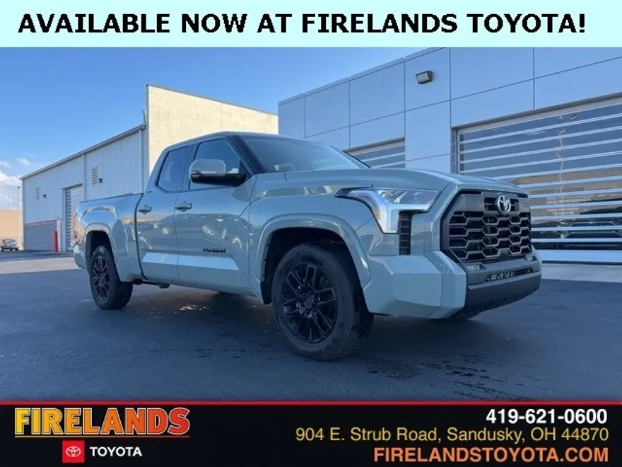 2024 Toyota Tundra SR5 photo 1
