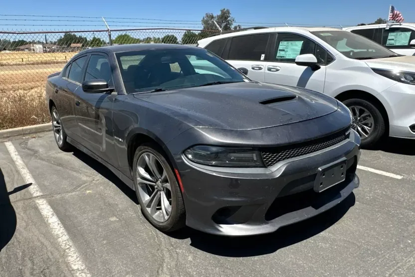 2021 Dodge Charger R/T photo 1