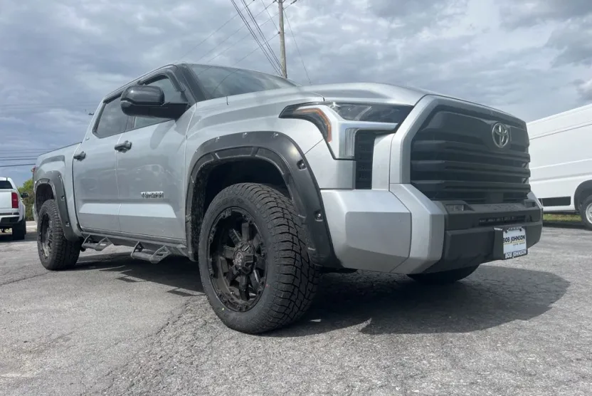2022 Toyota Tundra SR5 photo 1