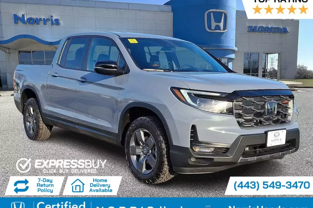 2025 Honda Ridgeline TrailSport photo 1
