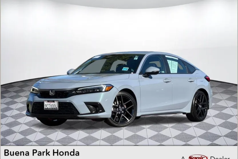 2022 Honda Civic Sport Touring Hatchback photo 1