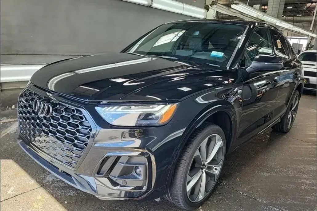 2023 Audi Q5 45 S line Prestige photo 1
