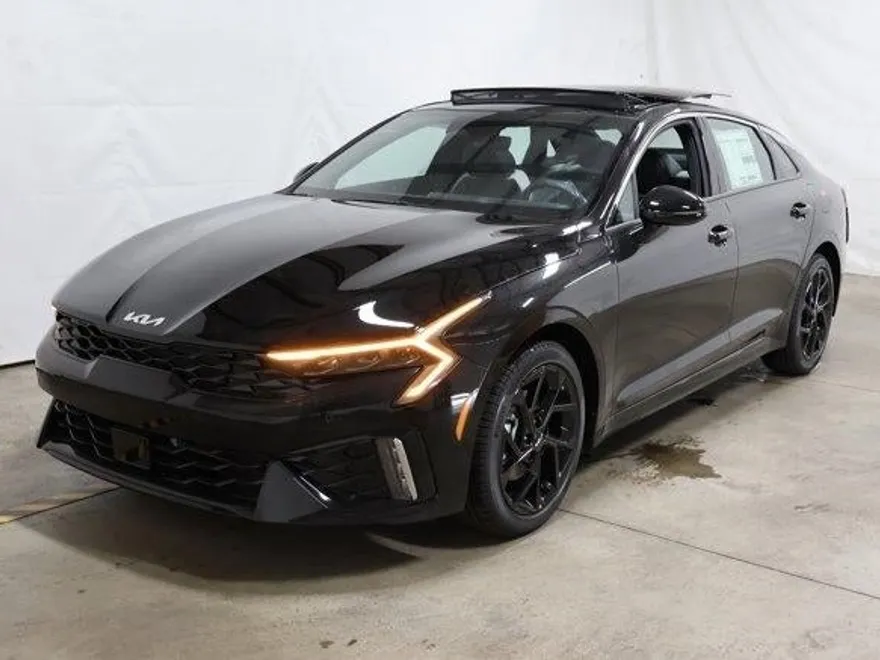 2026 Kia K5 GT-Line photo 1