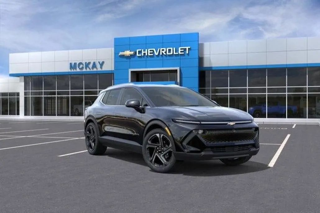 2026 Chevrolet Equinox EV 1LT photo 1