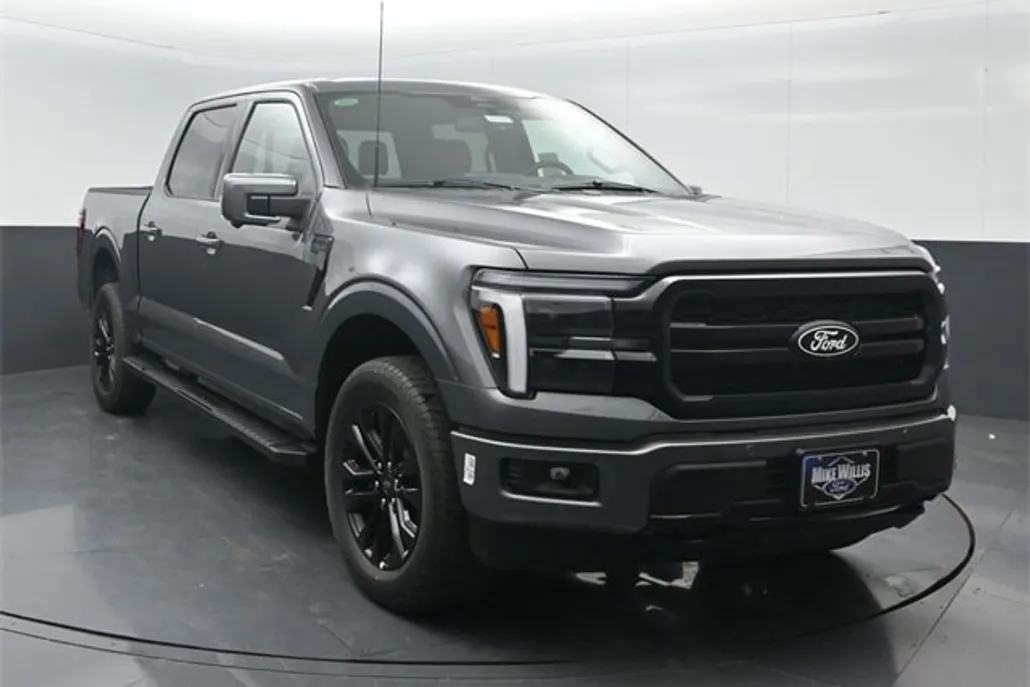 2025 Ford F-150 Lariat photo 1