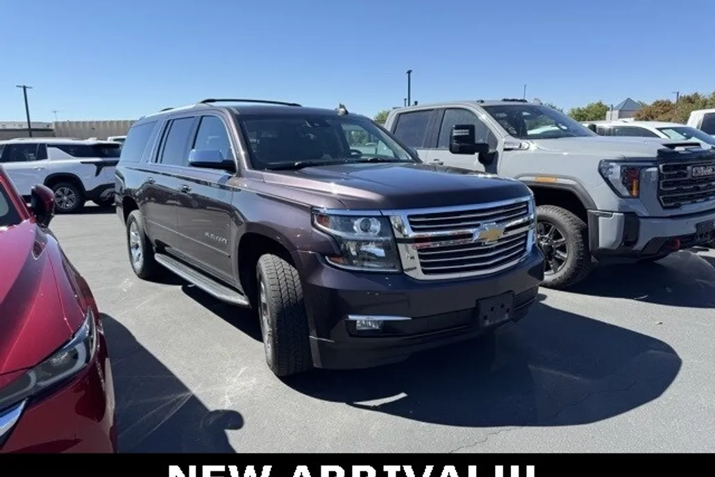 2016 Chevrolet Suburban LTZ photo 1