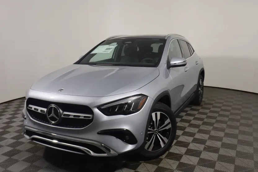 2026 Mercedes Benz GLA 250 photo 1