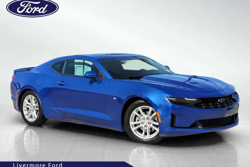 2021 Chevrolet Camaro 1LS photo 1