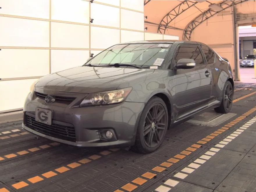 2011 Scion tC photo 1