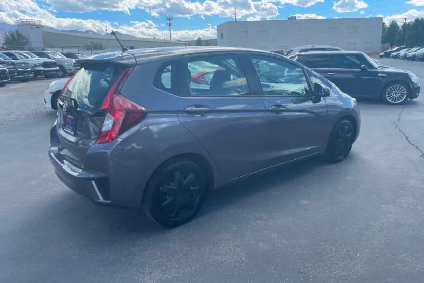 2017 Honda Fit LX photo 1
