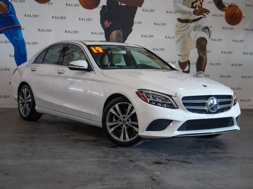 2019 Mercedes Benz C-Class photo 1