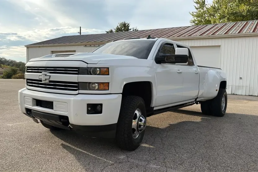 2019 Chevrolet Silverado 3500HD LTZ photo 1