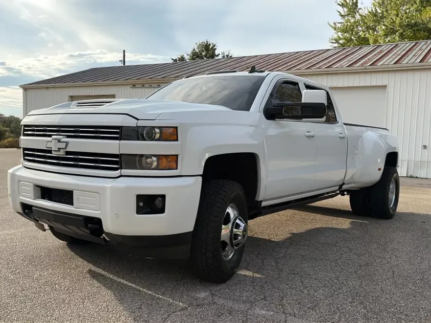 2019 Chevrolet Silverado 3500HD LTZ photo 1