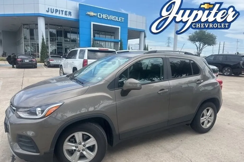 2021 Chevrolet Trax LT photo 1