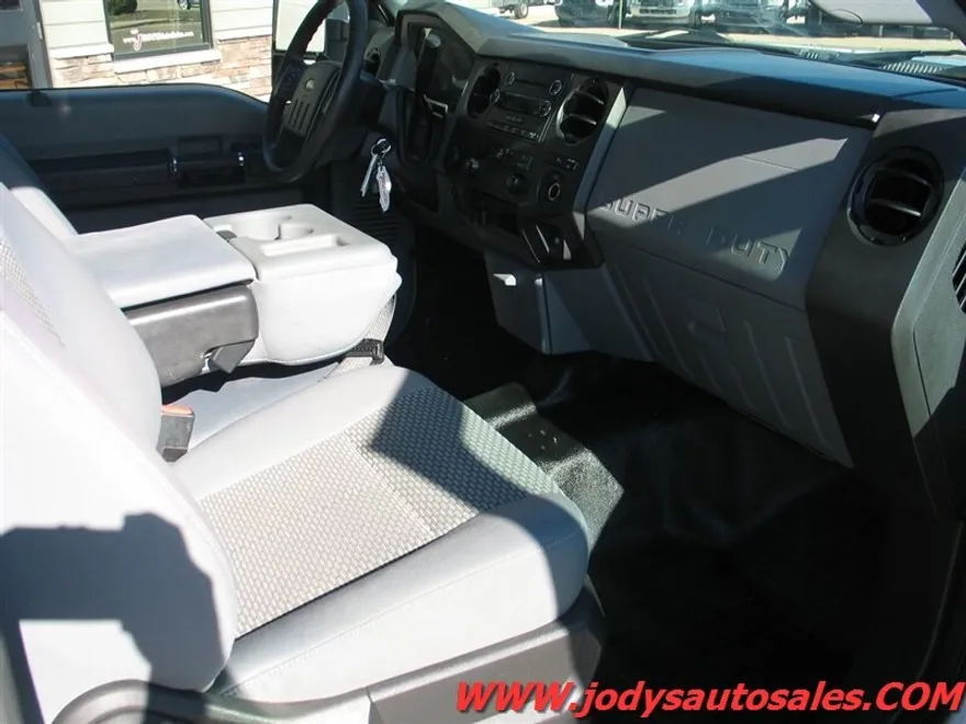 2015 Ford F-250 XL photo 1