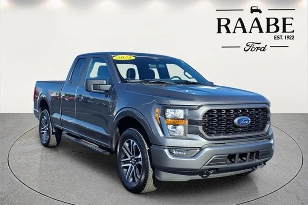 2023 Ford F-150 XL photo 1