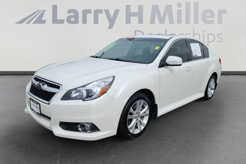 2014 Subaru Legacy 2.5i Limited photo 1