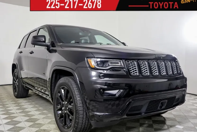 2020 Jeep Grand Cherokee Altitude photo 1