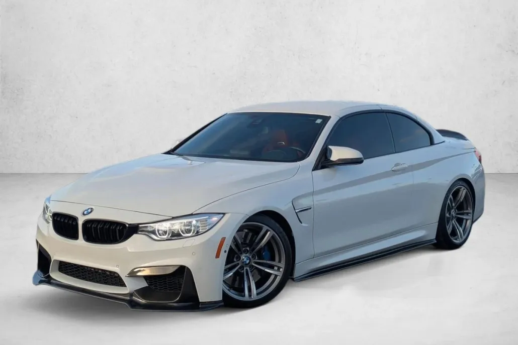 2015 Bmw M4 Convertible photo 1