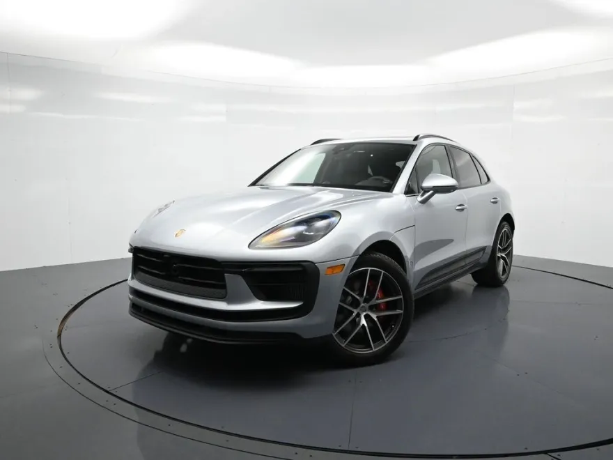 2025 Porsche Macan S photo 1