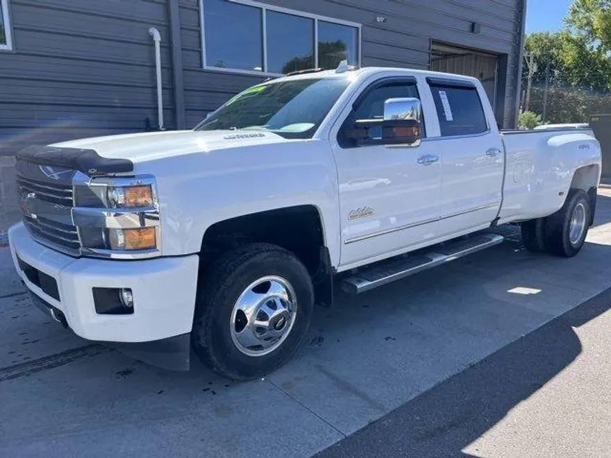 2016 Chevrolet Silverado 3500HD High Country photo 1