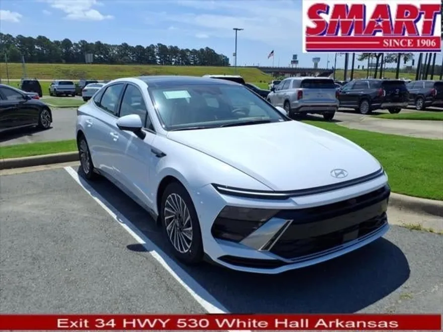 2025 Hyundai Sonata Hybrid Limited photo 1