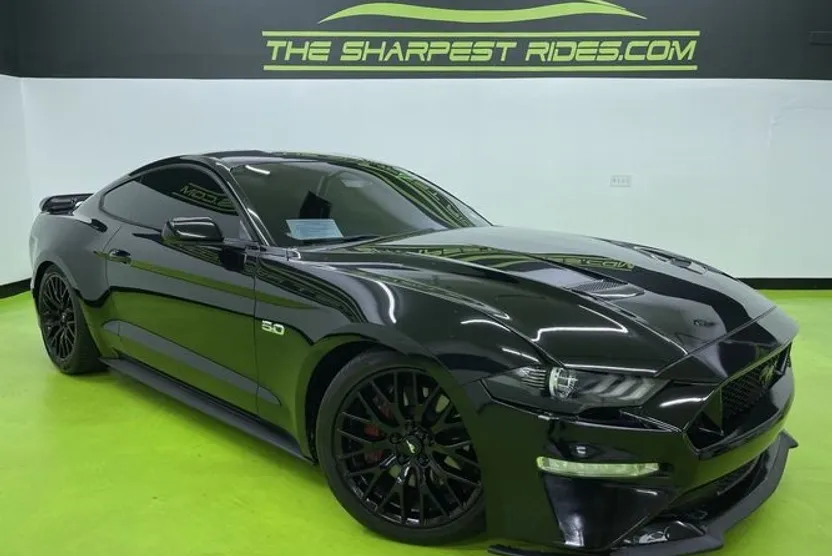 2022 Ford Mustang EcoBoost Premium photo 1