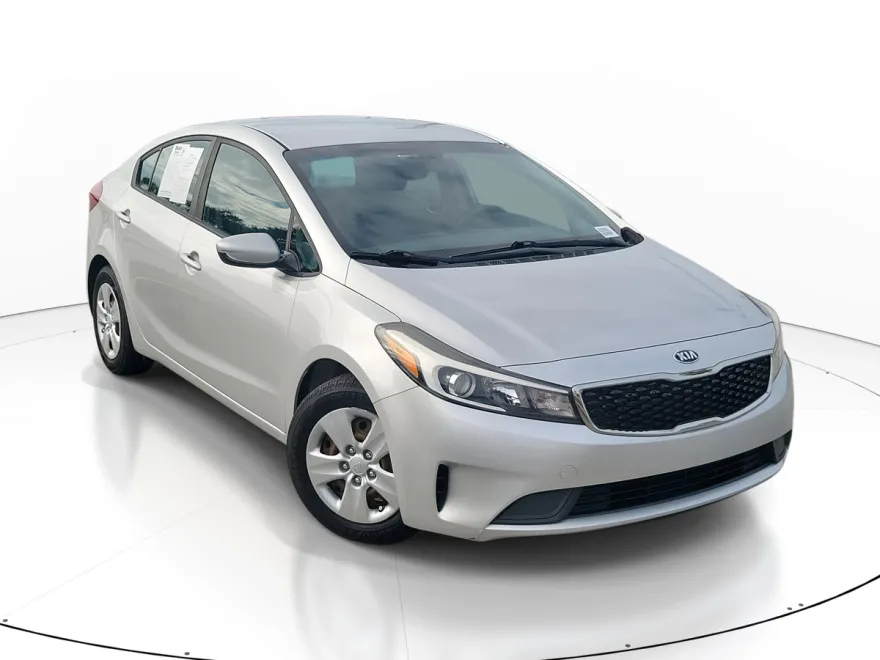 2018 Kia Forte LX Base photo 1