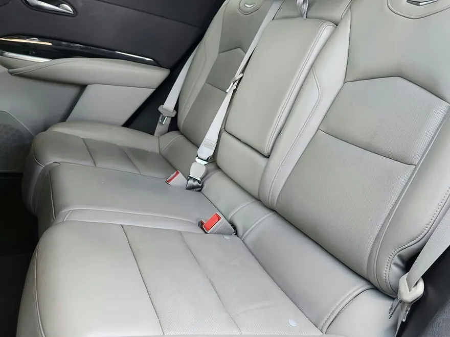 2019 Cadillac XT4 Premium Luxury photo 1