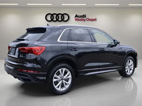 2025 Audi Q3 Premium S line photo 4