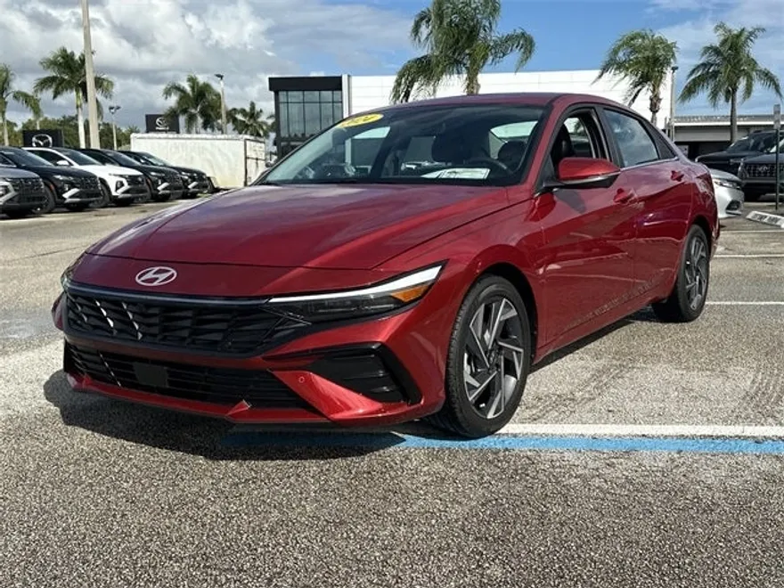 2024 Hyundai Elantra Limited photo 1