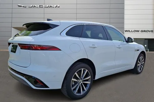 2025 Jaguar F-PACE R-Dynamic S P250 photo 2