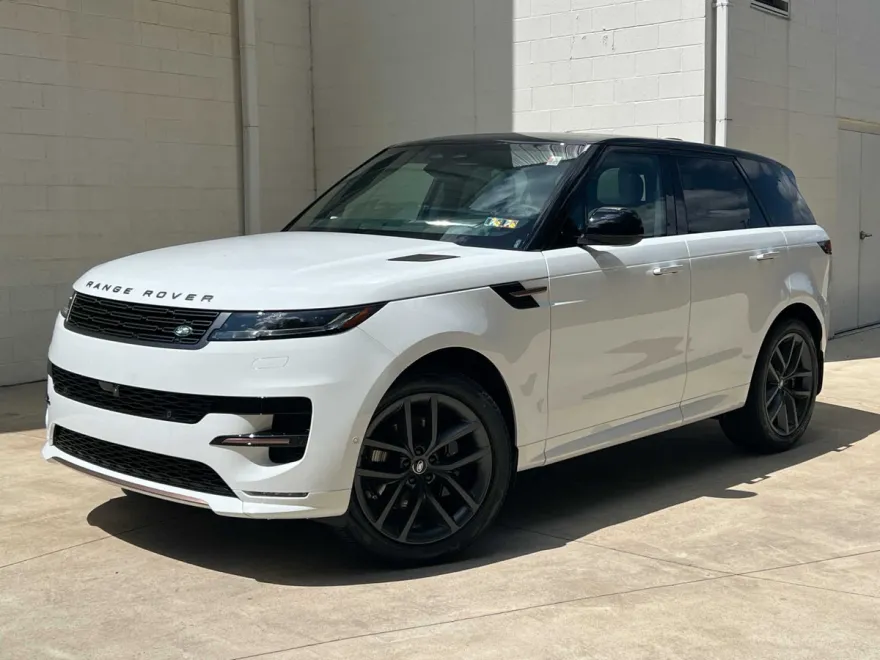 2024 Land Rover Range Rover Sport SE photo 1