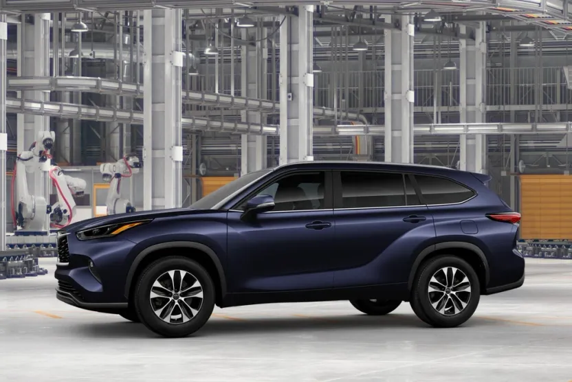 2025 Toyota Highlander XLE Limited photo 1