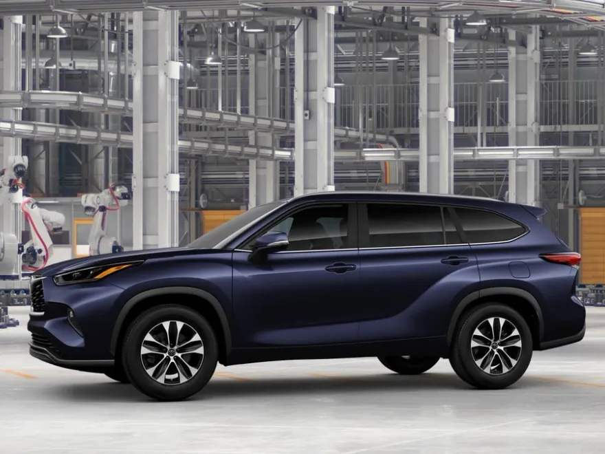 2025 Toyota Highlander XLE Limited photo 1